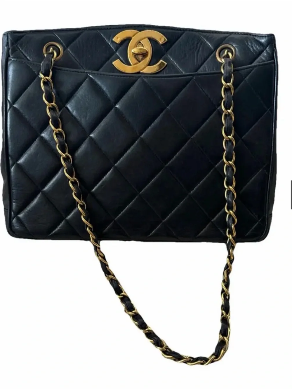 CHANEL Black Quilted Crossbody Bag with Gold Hardware y2k 90s